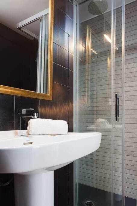 Apartamento Para 4 Con Terraza En El Centro Жирона Экстерьер фото